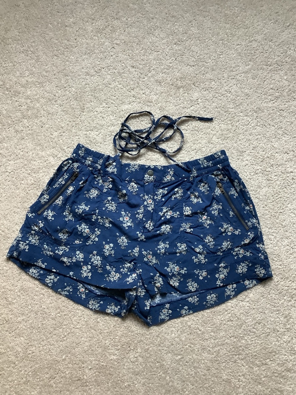 Forever 21 floral lightweight shorts, sz 28